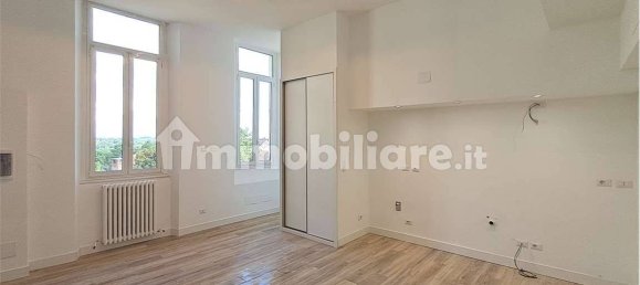 Квартира с 1 спальней в Комерио, Италия № 283513 12