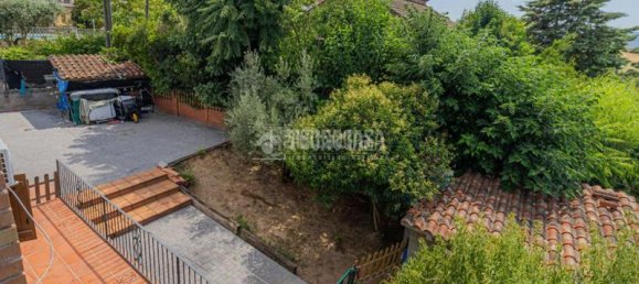 3 Schlafzimmer Haus in Rubi, Spain, Nr. 184000 19