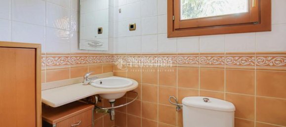 3 Schlafzimmer Haus in Rubi, Spain, Nr. 184000 6
