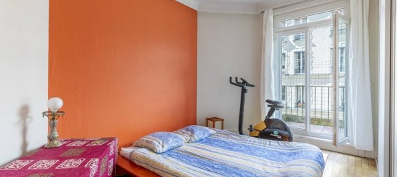 2 bedrooms Apartment in Paris, France No. 165761 8