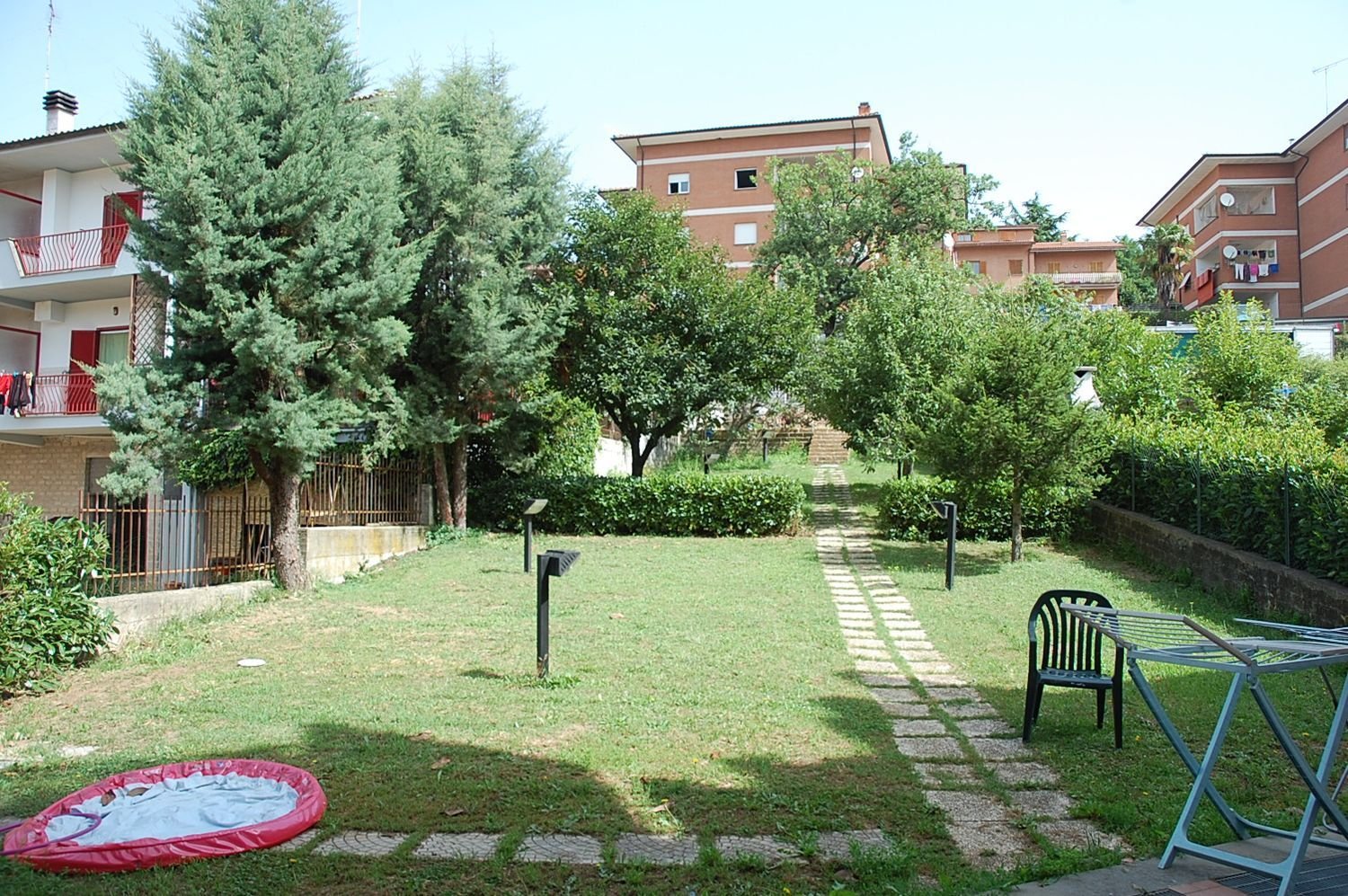 Квартира с 2 комнатами в Капраника, Италия № 71018