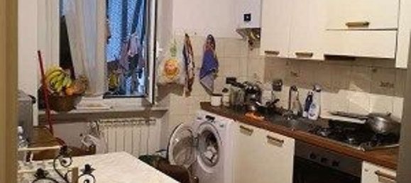 3 rooms Apartment in Genoa, Italy No. 187020 5