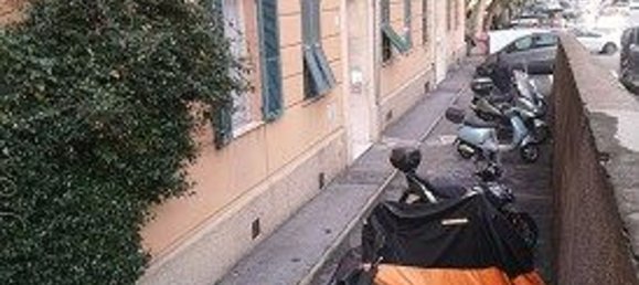 3 rooms Apartment in Genoa, Italy No. 187020 20