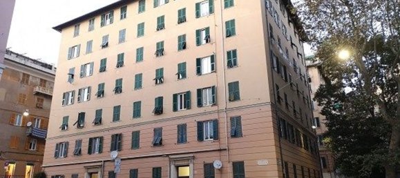 3 rooms Apartment in Genoa, Italy No. 187020 7