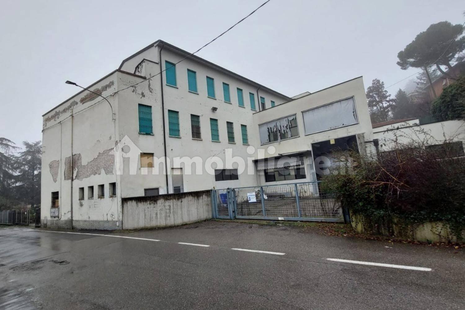 2966m² Warehouse in Collecchio, Italy No. 317783