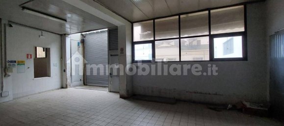 2966m² Warehouse in Collecchio, Italy No. 317783 8