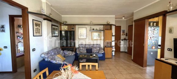 2 chambres Appartement à Gerenzano, Italy No. 380034 2
