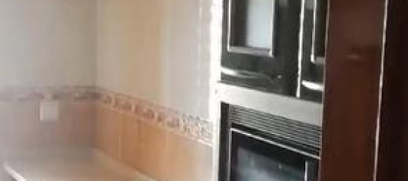 Apartamento de 3 dormitorios en Parla, Spain No. 161114 2