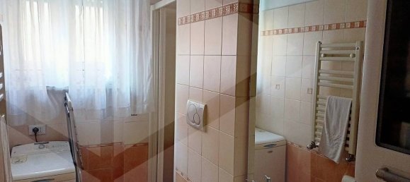 2-salle Appartement à Rome, Italy No. 34080 8