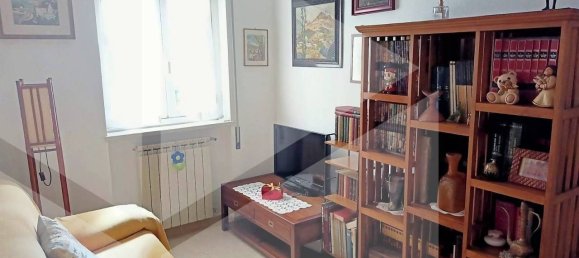 2-salle Appartement à Rome, Italy No. 34080 3