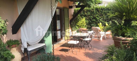 3 bedrooms Villa in Montignoso, Italy No. 49599 5