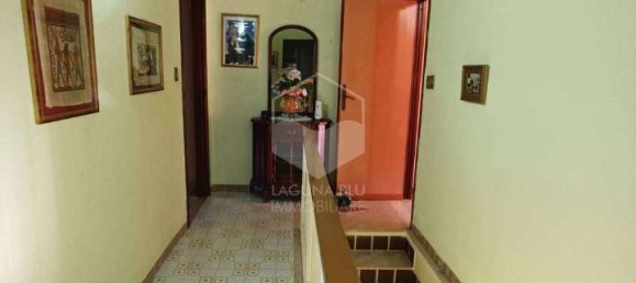 4 rooms House in Petrosino, Italy No. 122890 2