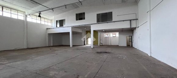 1385m² Warehouse in Sestu, Italy No. 150282 7