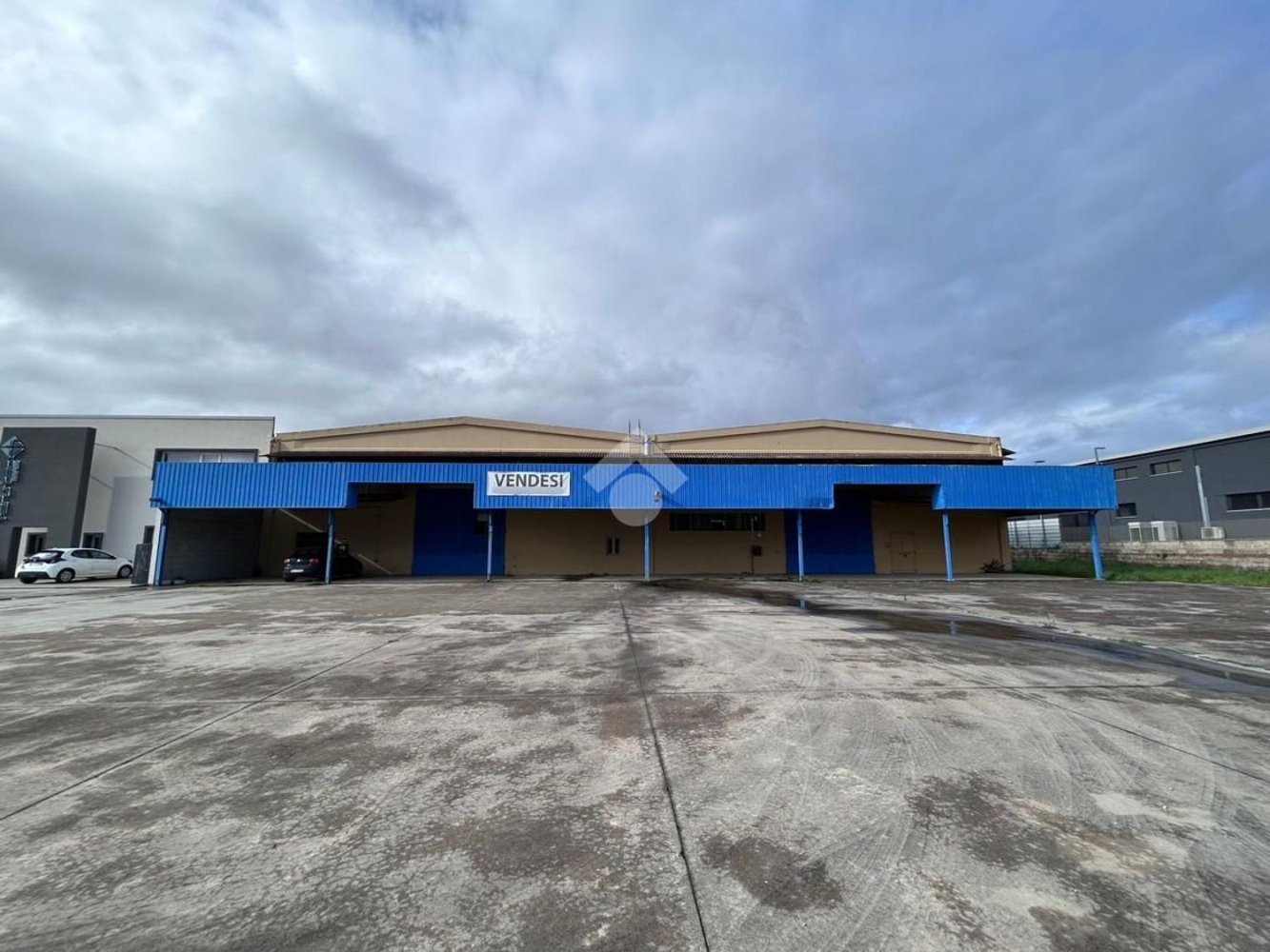 1385m² Warehouse in Sestu, Italy No. 150282