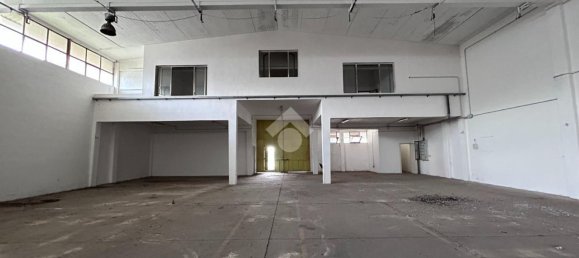 1385m² Warehouse in Sestu, Italy No. 150282 6