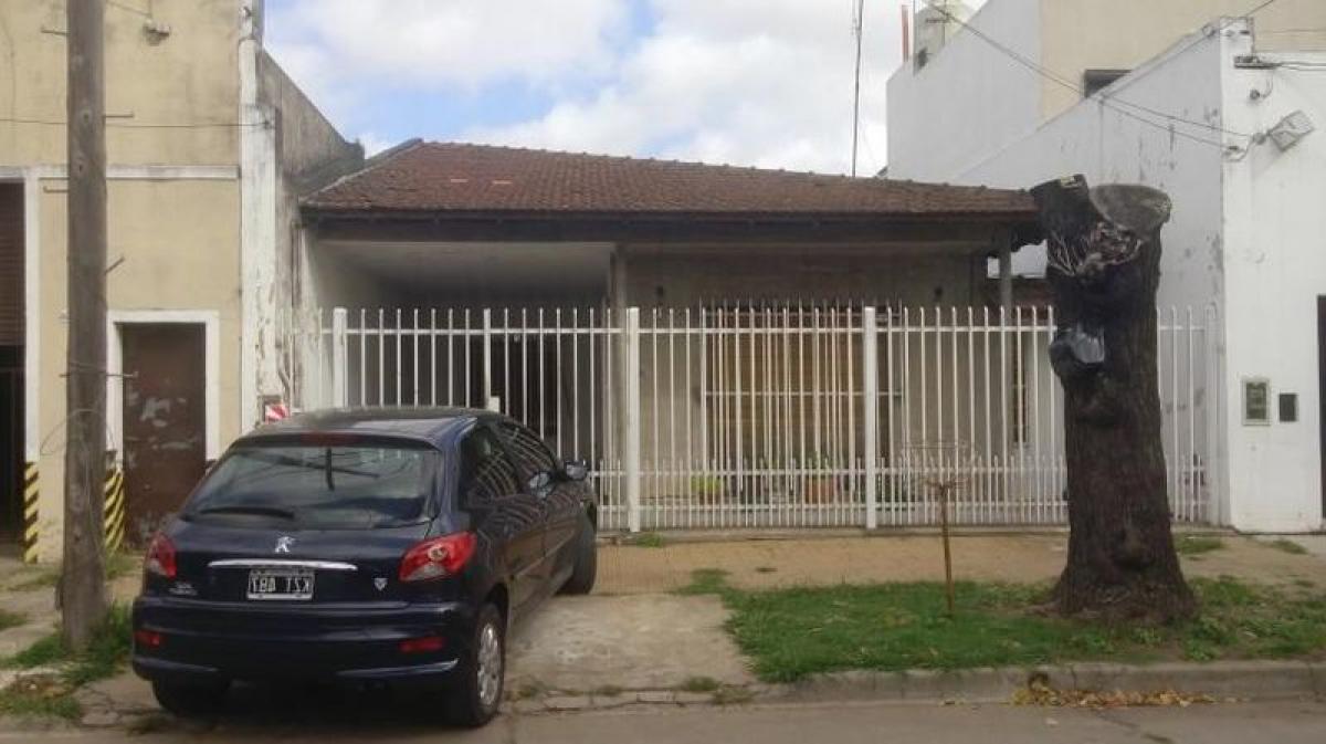 Дом с 3 спальнями в Трес де Фебреро, Аргентина № 1964