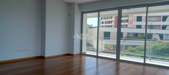 3 bedrooms Apartment in Funchal, Portugal No. 100948 21