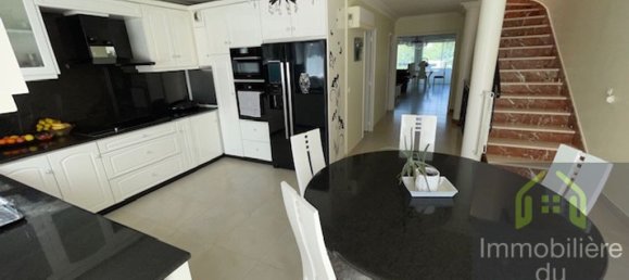 4 bedrooms House in Neuilly-Plaisance, France No. 187107 3