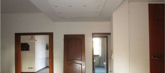 4 rooms Villa in Burago di Molgora, Italy No. 5323 11