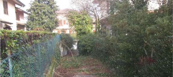 4 rooms Villa in Burago di Molgora, Italy No. 5323 4