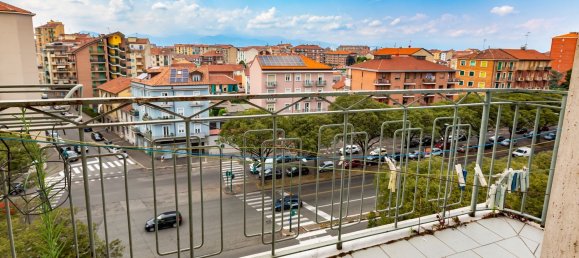 2 rooms Apartment in Turin, Italy No. 290490 10