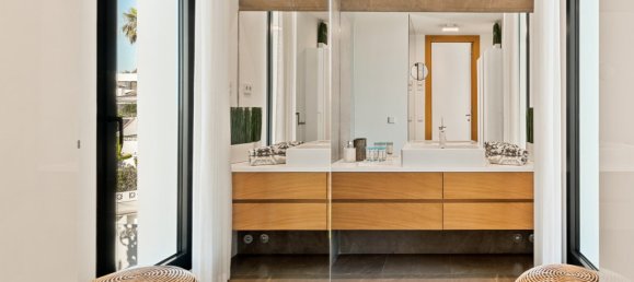 6 Schlafzimmer Villa in Marbella, Spain, Nr. 93705 3