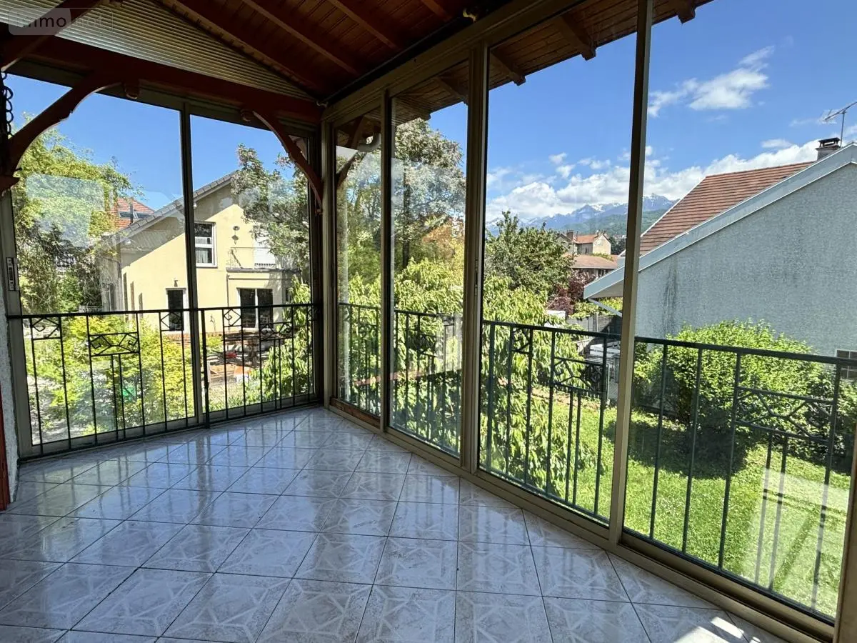 Дом с 5 спальнями в Сен-Мартен-д'Эр, Франция № 299768