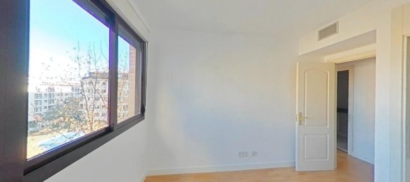 3 chambres Appartement à Madrid, Spain No. 166582 12