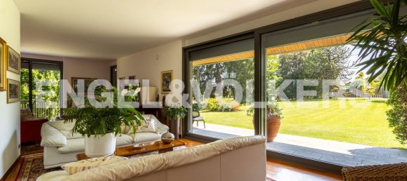 8-salle Villa à Bisuschio, Italy No. 63327 25