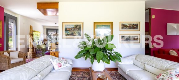 8-salle Villa à Bisuschio, Italy No. 63327 26