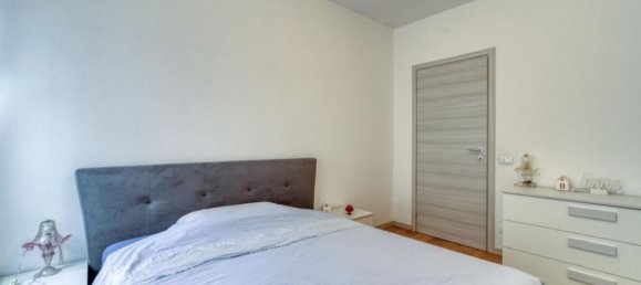 3 rooms Apartment in Padua, Italy No. 281209 12