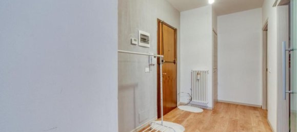 3 rooms Apartment in Padua, Italy No. 281209 11