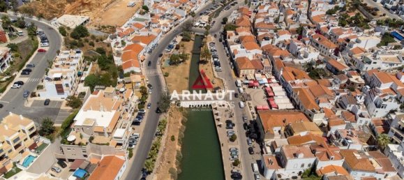 Apartamento de 2 dormitorios en Ferragudo, Portugal No. 135643 24