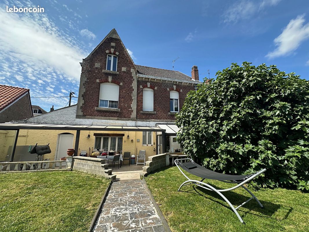 6 bedrooms House in Onnaing, France No. 74950