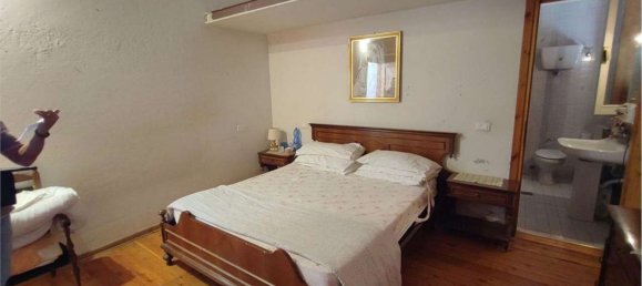 5-Zimmer Wohnung in Perugia, Italy, Nr. 193589 6