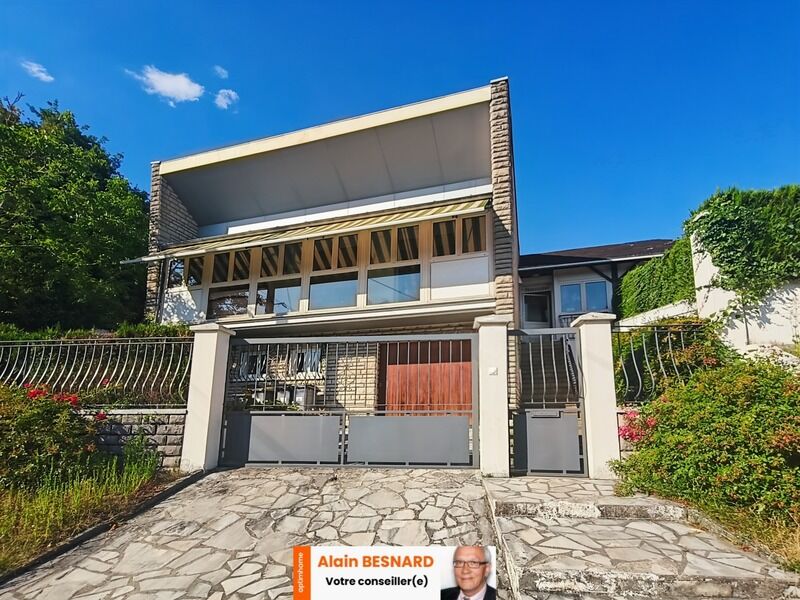 4 bedrooms House in Pierres, France No. 326908