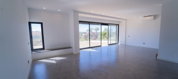 7 bedrooms House in Quarteira, Portugal No. 31928 32