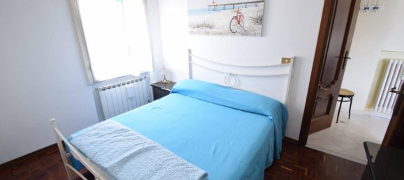 2-salle Appartement à Diano Marina, Italy No. 172886 3