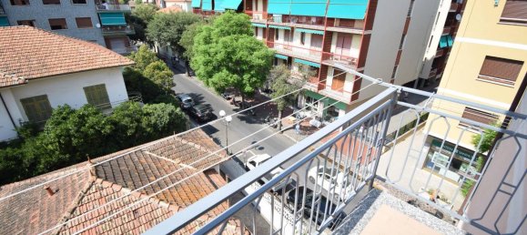 2-salle Appartement à Diano Marina, Italy No. 172886 22