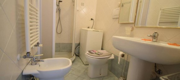 2-salle Appartement à Diano Marina, Italy No. 172886 15