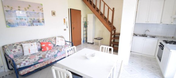 2-salle Appartement à Diano Marina, Italy No. 172886 17