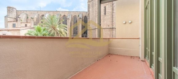 2 bedrooms Apartment in Ciutat Vella, Spain No. 33992 3