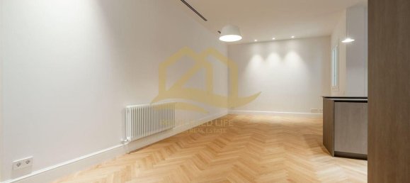 2 bedrooms Apartment in Ciutat Vella, Spain No. 33992 10