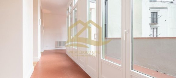 2 bedrooms Apartment in Ciutat Vella, Spain No. 33992 27