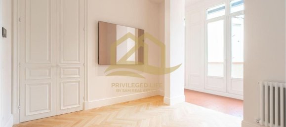 2 bedrooms Apartment in Ciutat Vella, Spain No. 33992 31