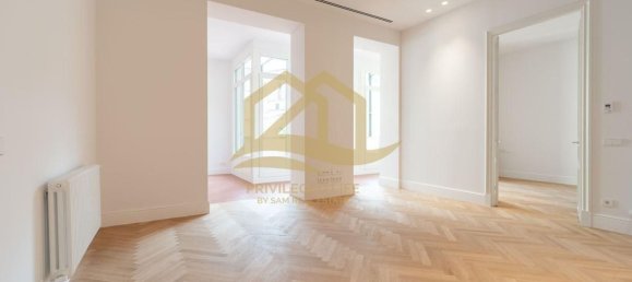 2 bedrooms Apartment in Ciutat Vella, Spain No. 33992 19