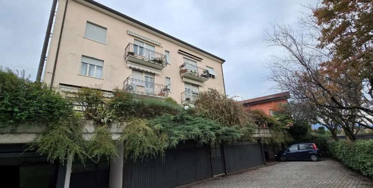 Apartamento de 3 divisões em Como, Italy N.º 2812