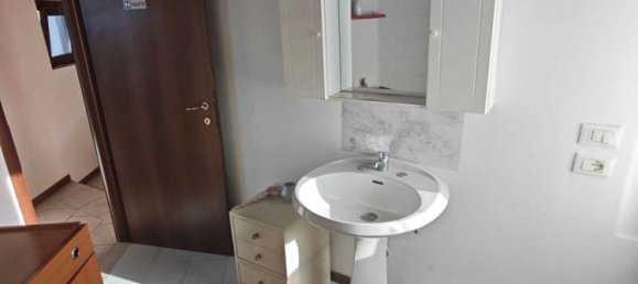 Apartamento de 4 habitaciónes en Milzano, Italy No. 338461 10