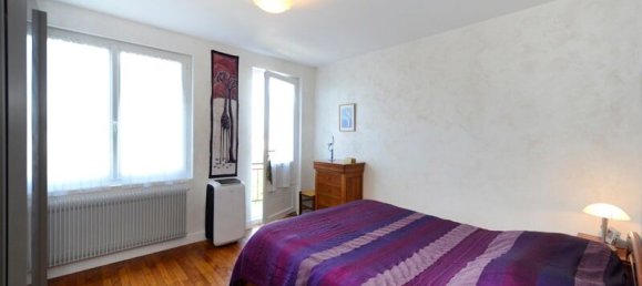 3 bedrooms House in Angouleme, France No. 335197 4