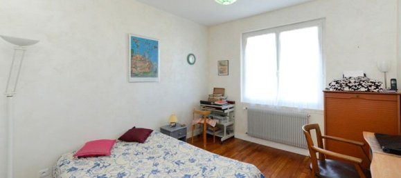 3 bedrooms House in Angouleme, France No. 335197 6